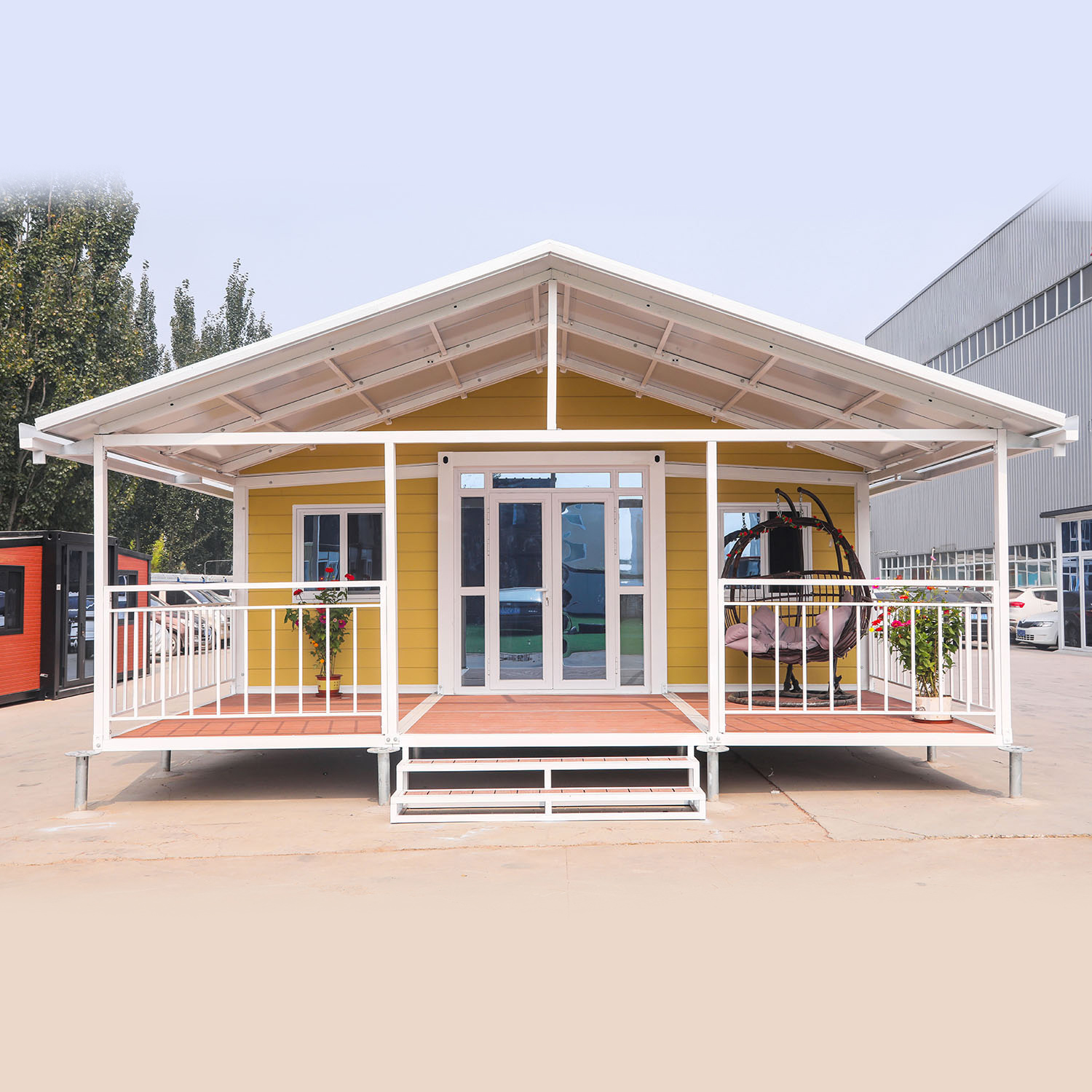 30ft Expandable House Yellow Metal Carving Board With Terrace