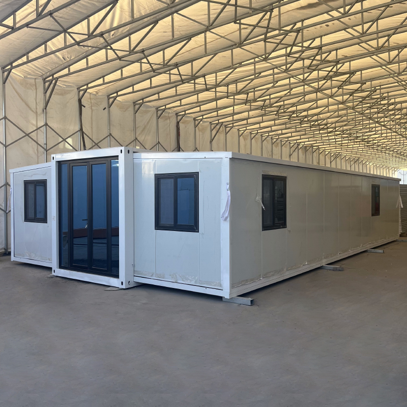 40ft Expandable House With Cloakroom