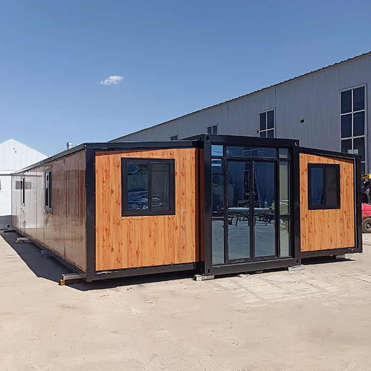 40ft Expandable House Wood Grain Exterior Wall